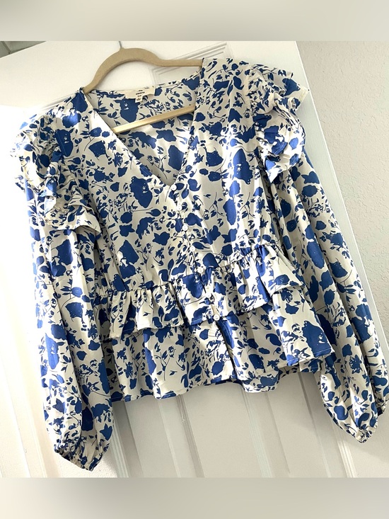 entro Tops - entro Blue and White Floral Ruffle Peplum Blouse